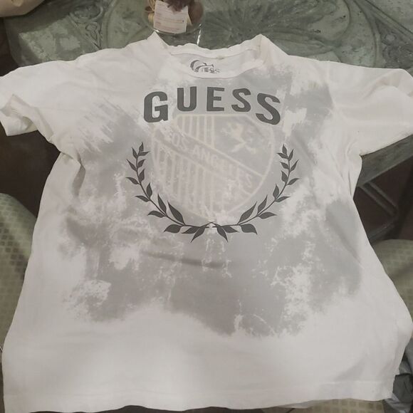 GUESS Logo Tee - Picture 2 of 6